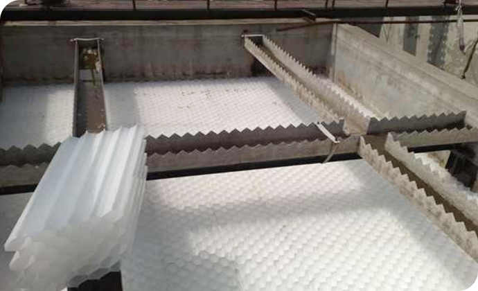 Hvit TUBE SETTLER media